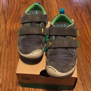 Plae Brand shoes toddler boys size 10